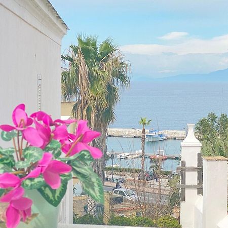 Euploia Apartment イスキア島 エクステリア 写真